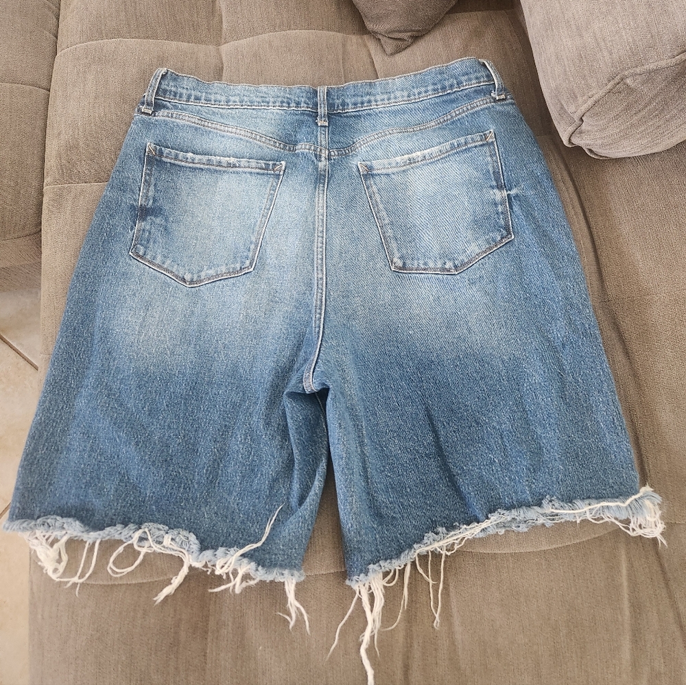 a.n.a Blue Jean Shorts Distressed Raw Hem - Picture 2 of 7